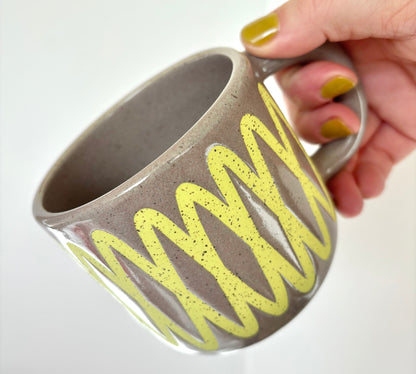 Criss Cross Mug GRAY